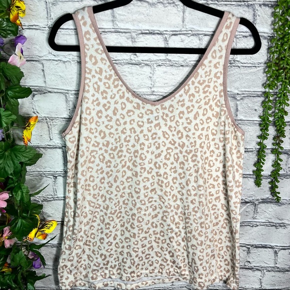 ]🌼3/$30🌼Nicole Miller New York Leopard Printed Super Soft Swing Tank Size Med. - Picture 8 of 15